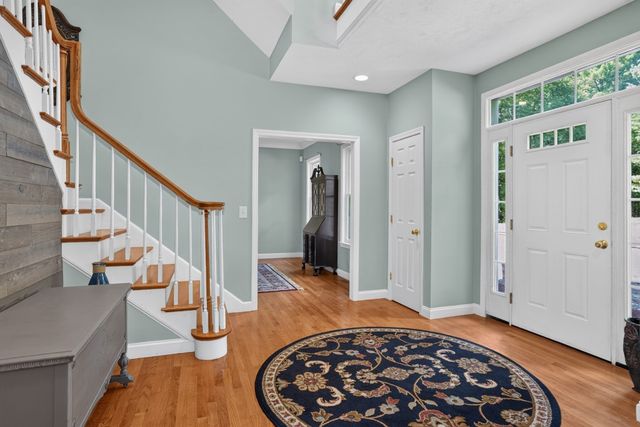 51 Danforth Ln, Bolton, MA 01740