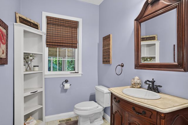 51 Danforth Ln, Bolton, MA 01740