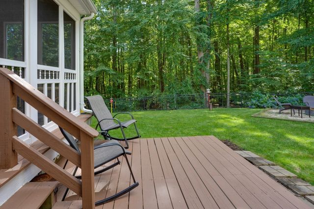 51 Danforth Ln, Bolton, MA 01740