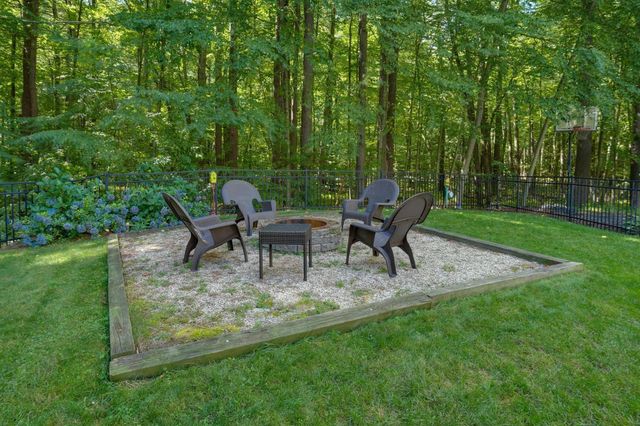 51 Danforth Ln, Bolton, MA 01740