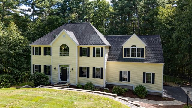 51 Danforth Ln, Bolton, MA 01740