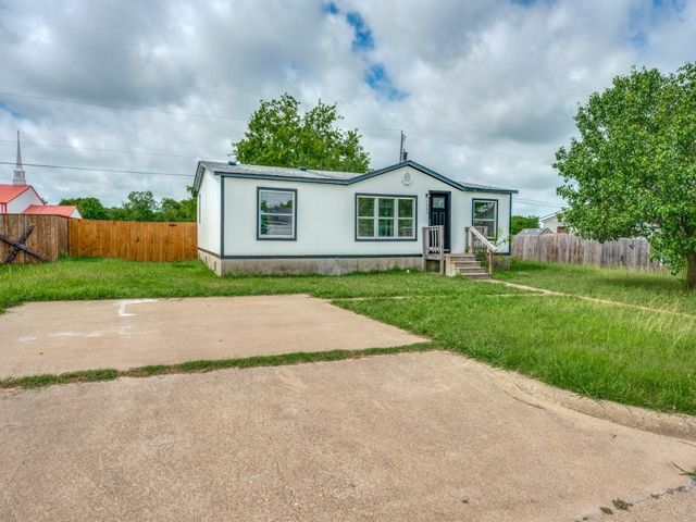 1503 Old Bridge Road, Cleburne, TX 76033