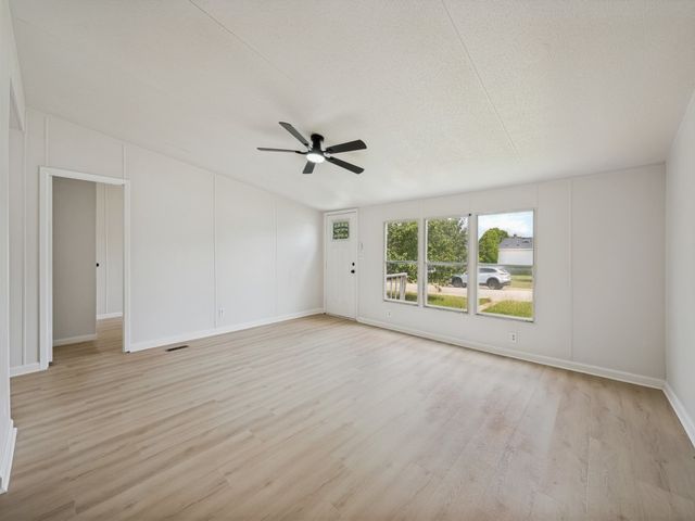 1503 Old Bridge Road, Cleburne, TX 76033