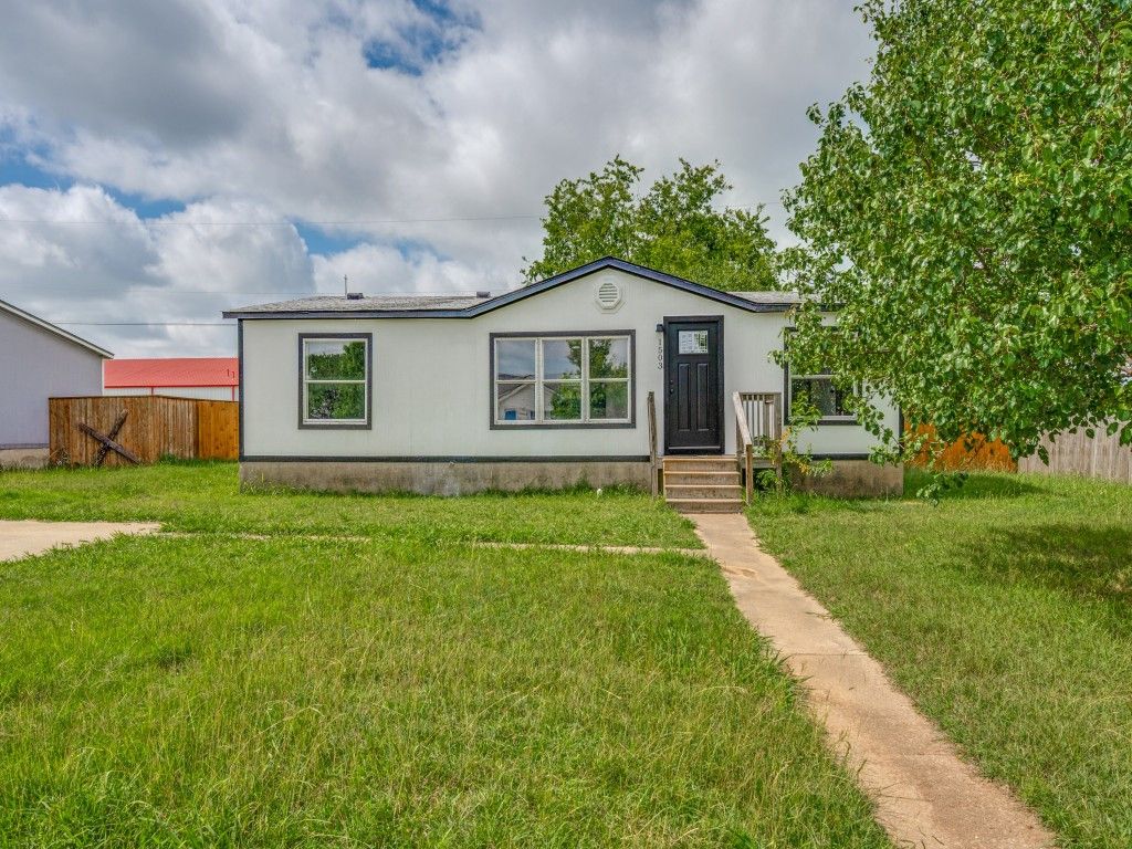 1503 Old Bridge Road, Cleburne, TX 76033