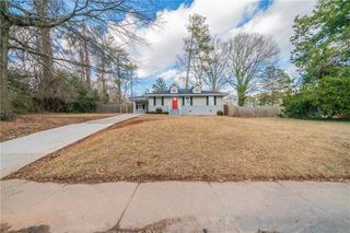 2802 Mcafee Road, Decatur, GA 30032