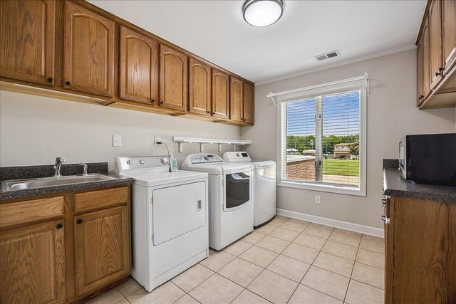 2439 GEORGE R JAMES RD, Eads, TN 38028