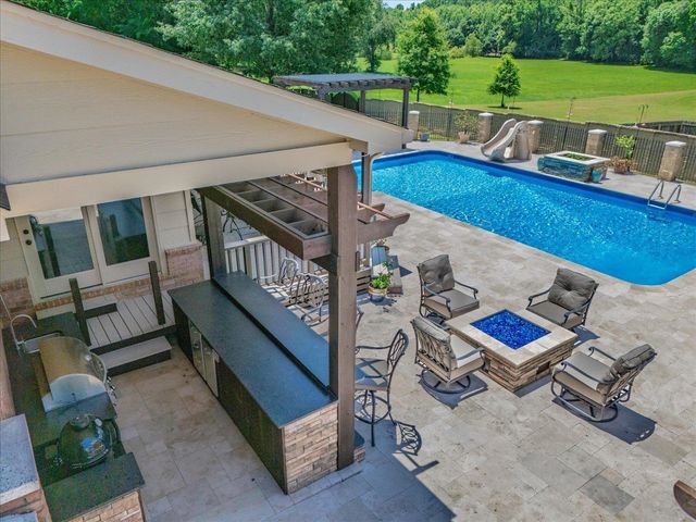 2439 GEORGE R JAMES RD, Eads, TN 38028