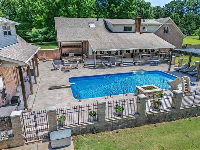 2439 GEORGE R JAMES RD, Eads, TN 38028