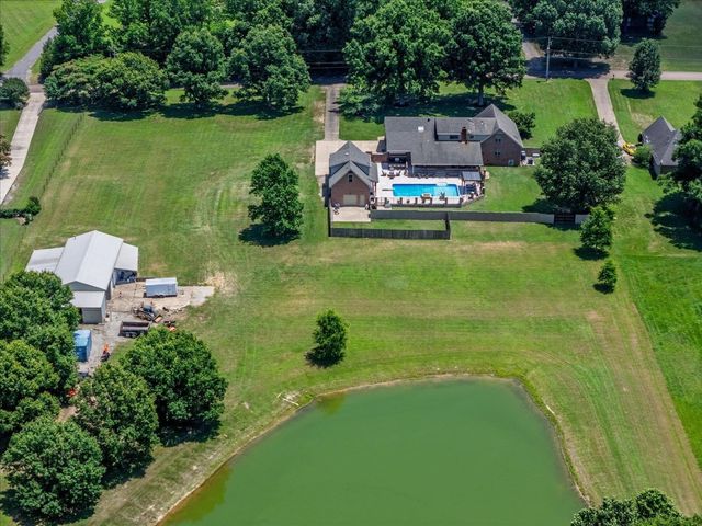 2439 GEORGE R JAMES RD, Eads, TN 38028