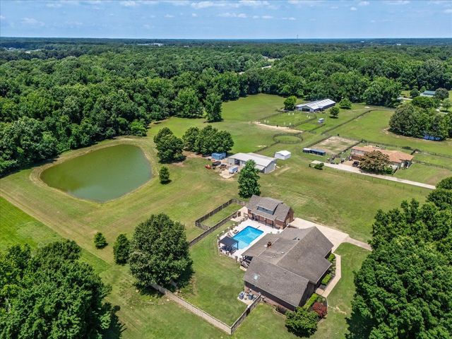 2439 GEORGE R JAMES RD, Eads, TN 38028