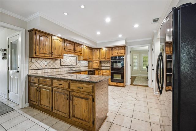 2439 GEORGE R JAMES RD, Eads, TN 38028