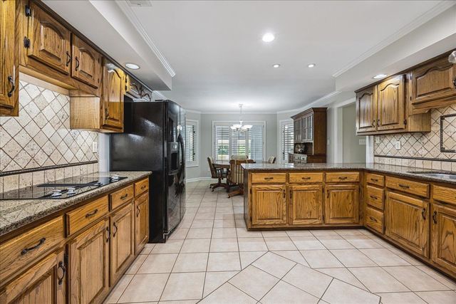 2439 GEORGE R JAMES RD, Eads, TN 38028