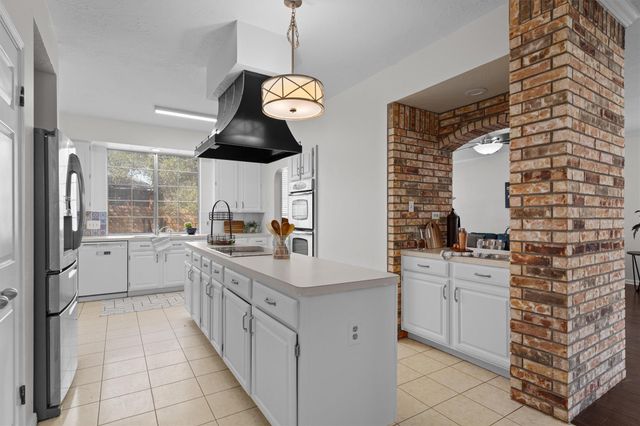 10506 Walpole LN, Austin, TX 78739