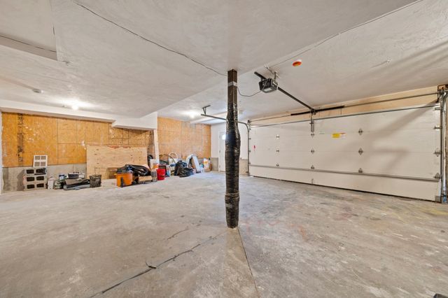 248 Presidents Ln 6, Quincy, MA 02169
