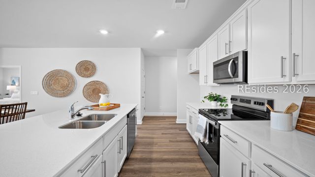 952 Sanctum St, Ridgeland, SC 29936