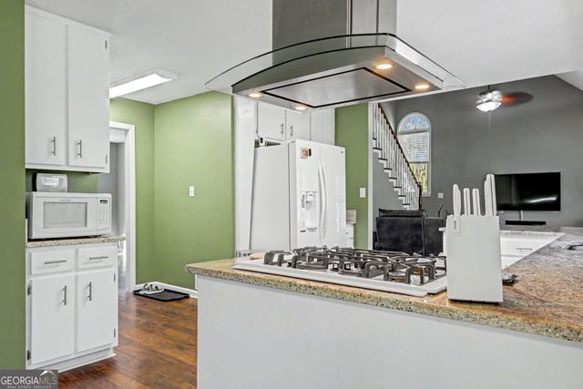 285 Creekside Way, Mcdonough, GA 30252