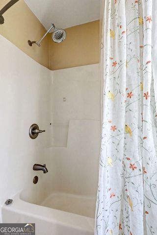 285 Creekside Way, Mcdonough, GA 30252