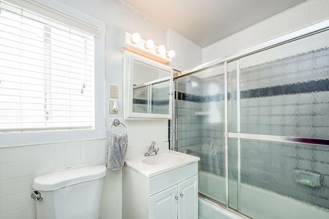 2434 Yerba Street, Selma, CA 93662