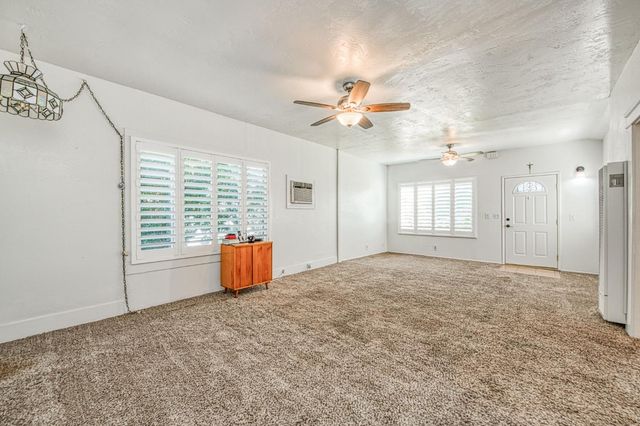 2434 Yerba Street, Selma, CA 93662