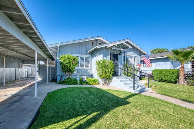 2434 Yerba Street, Selma, CA 93662