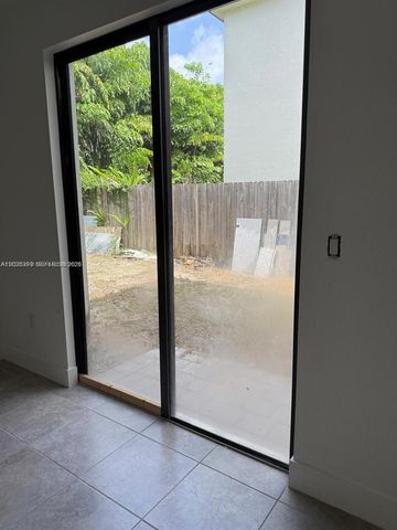 156 NE 24th Ave, Homestead, FL 33033