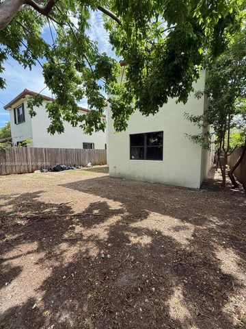 156 NE 24th Ave, Homestead, FL 33033