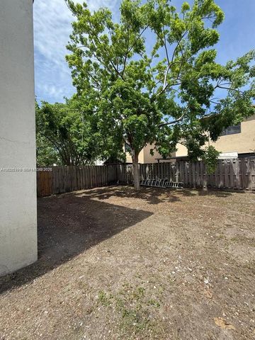 156 NE 24th Ave, Homestead, FL 33033