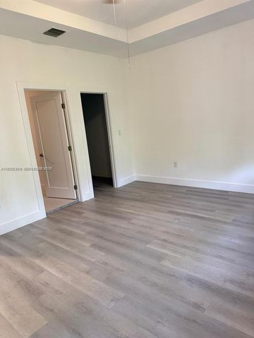 156 NE 24th Ave, Homestead, FL 33033