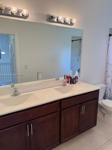 156 NE 24th Ave, Homestead, FL 33033