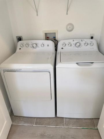156 NE 24th Ave, Homestead, FL 33033