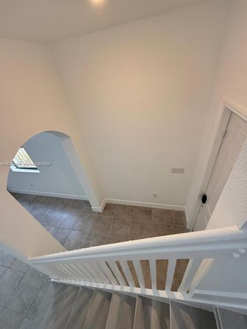 156 NE 24th Ave, Homestead, FL 33033