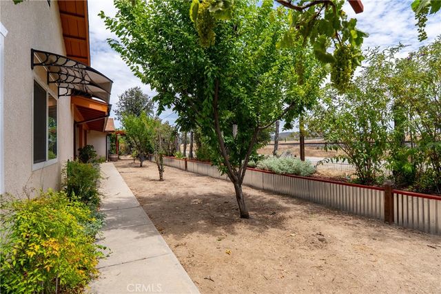 9265 Linden Avenue, Atascadero, CA 93422