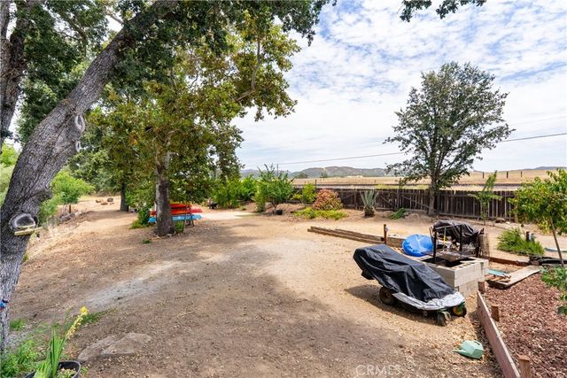 9265 Linden Avenue, Atascadero, CA 93422