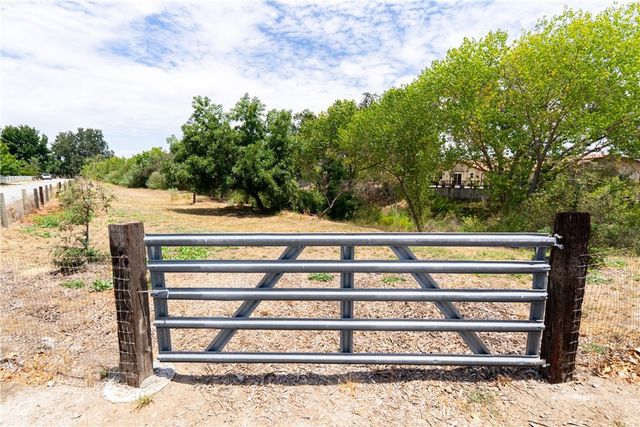 9265 Linden Avenue, Atascadero, CA 93422