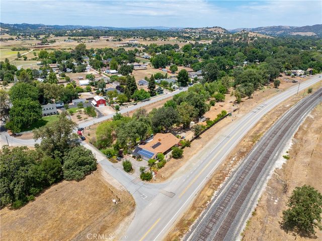 9265 Linden Avenue, Atascadero, CA 93422