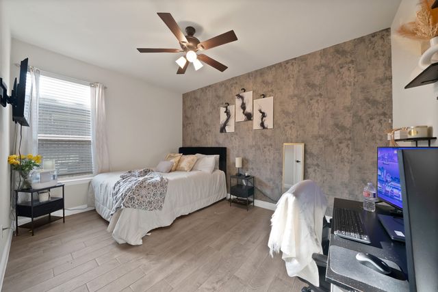312 Frenchpark Drive, Fort Worth, TX 76052
