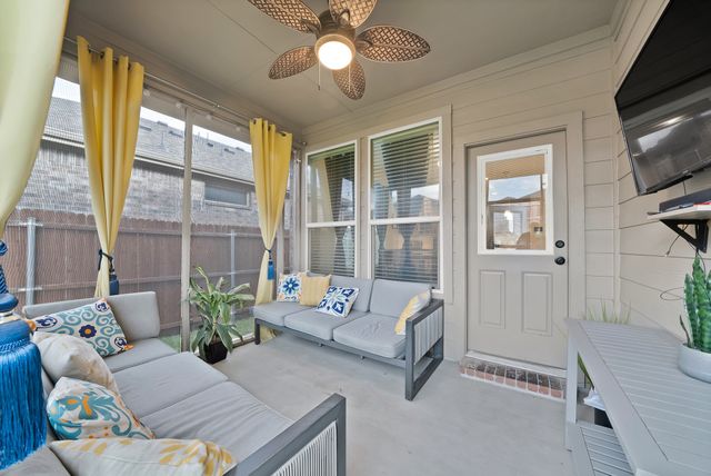 312 Frenchpark Drive, Fort Worth, TX 76052