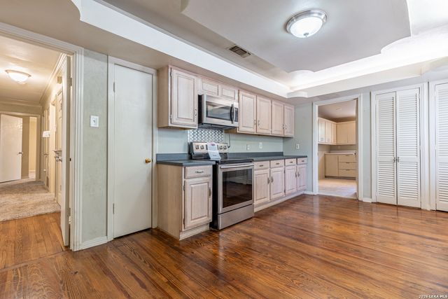 352 TUTTLE RD, Terrell Hills, TX 78209