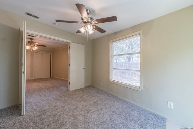 352 TUTTLE RD, Terrell Hills, TX 78209