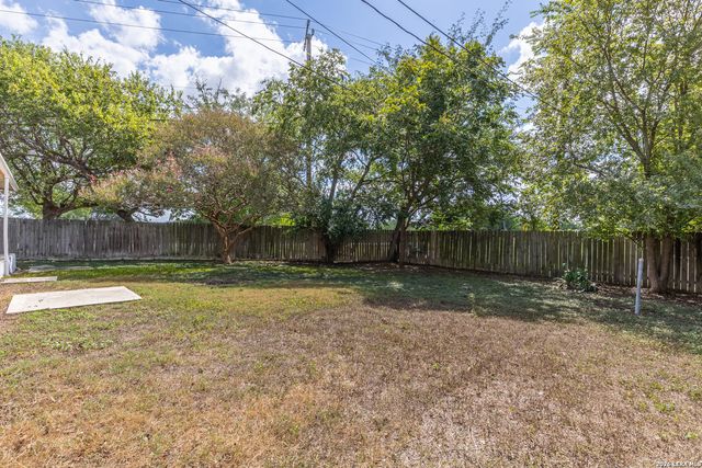 352 TUTTLE RD, Terrell Hills, TX 78209