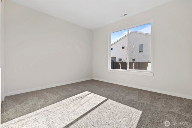 19444 116th Street Ct E, Bonney Lake, WA 98391