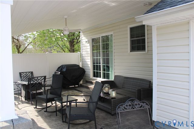 5113 Crossvine Dr, North Chesterfield, VA 23237