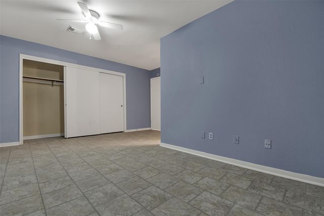2203 Place Rebecca Lane C2, Houston, TX 77090