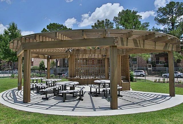 2203 Place Rebecca Lane C2, Houston, TX 77090