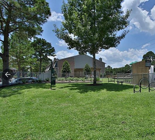 2203 Place Rebecca Lane C2, Houston, TX 77090