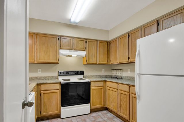 2203 Place Rebecca Lane C2, Houston, TX 77090