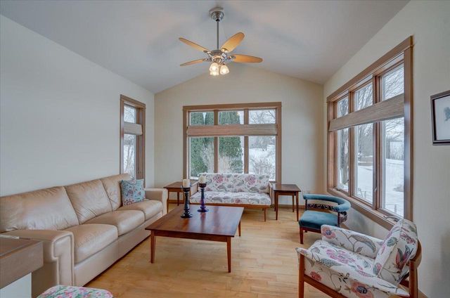 4873 Highwood Circle, Middleton, WI 53562