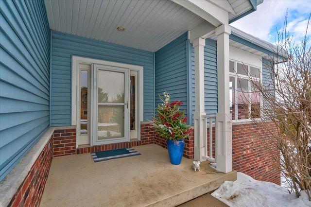 4873 Highwood Circle, Middleton, WI 53562