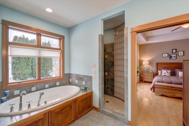 4873 Highwood Circle, Middleton, WI 53562