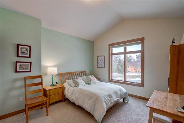 4873 Highwood Circle, Middleton, WI 53562